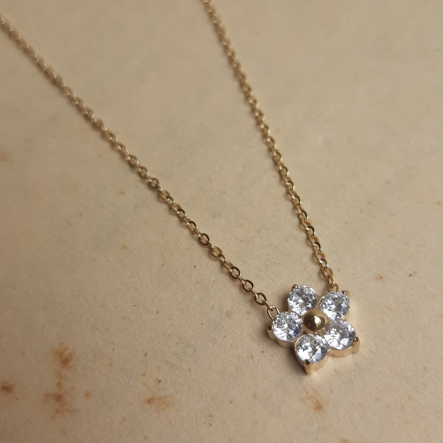 BLOOM pendent chain