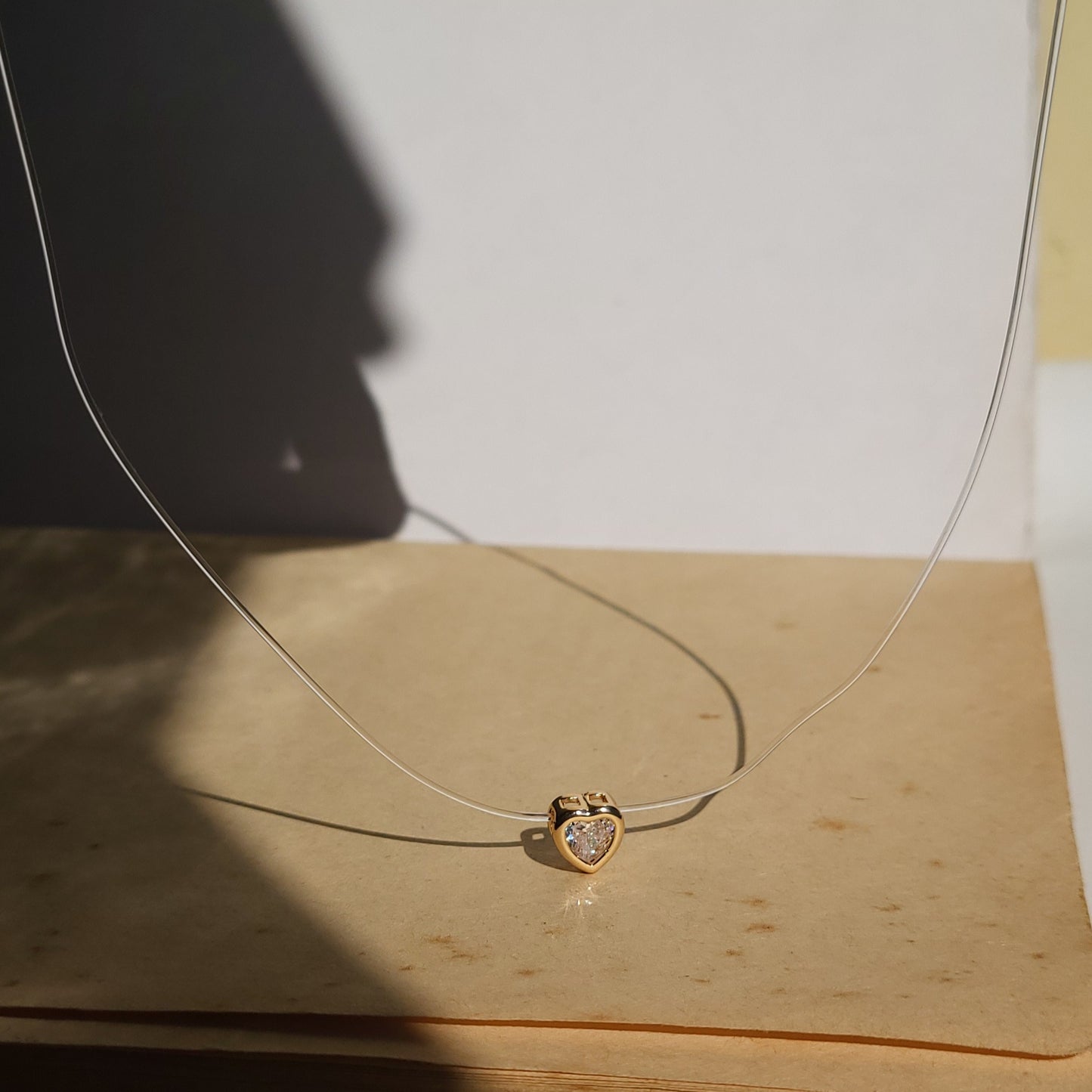 Transparent pendent chain (heart)