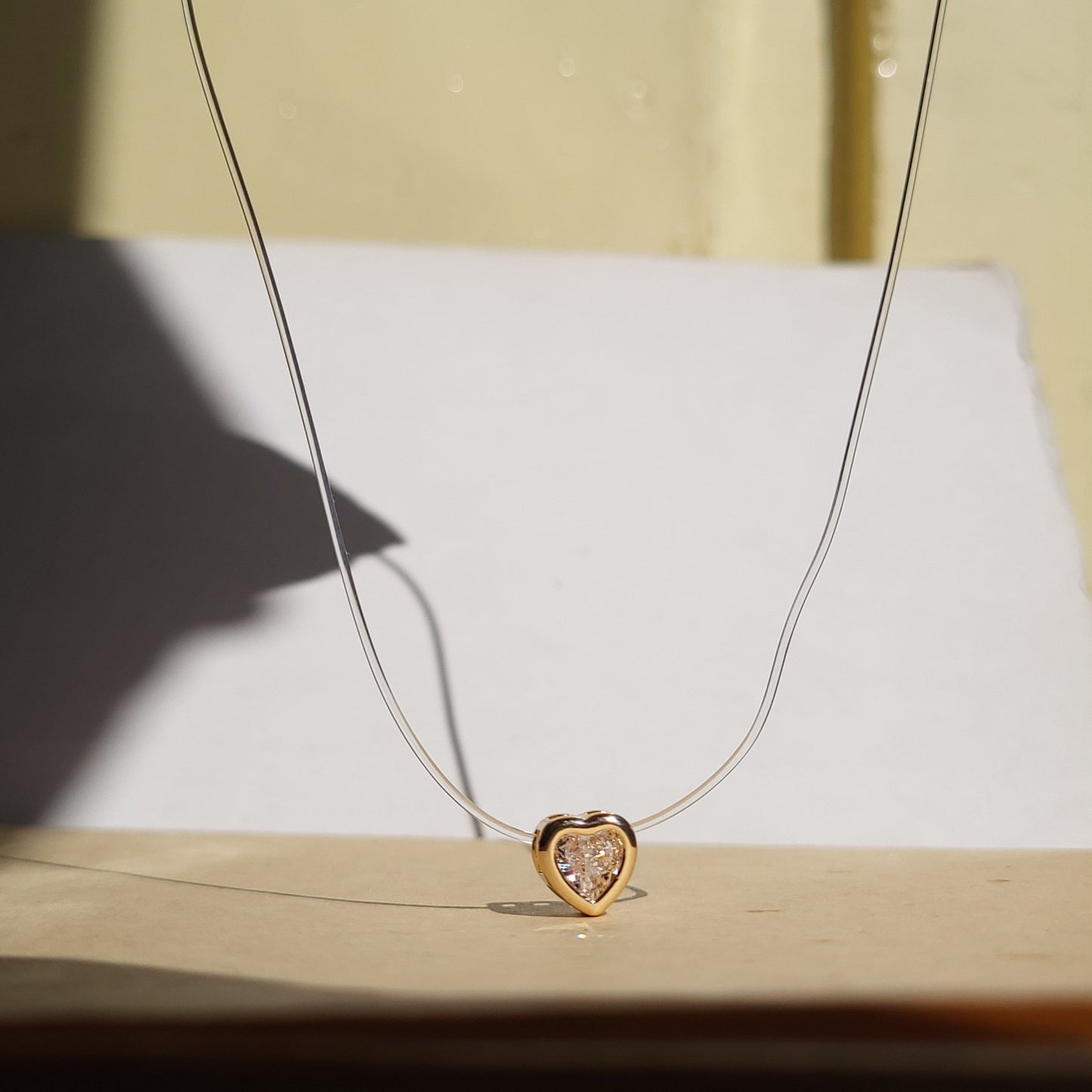Transparent pendent chain (heart)