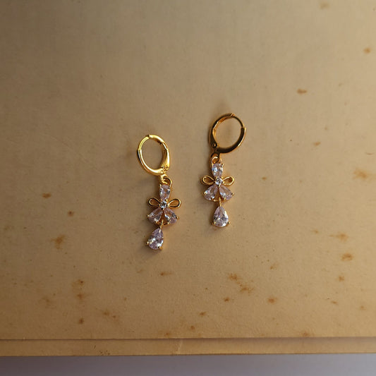 POLLEN Huggie Hoops