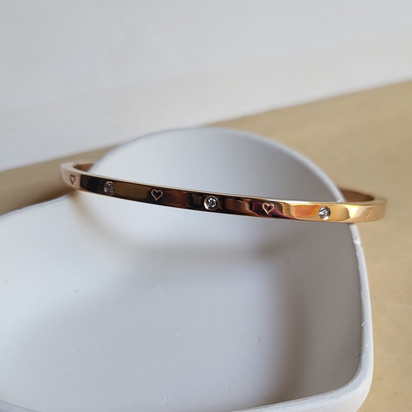 Cupid band