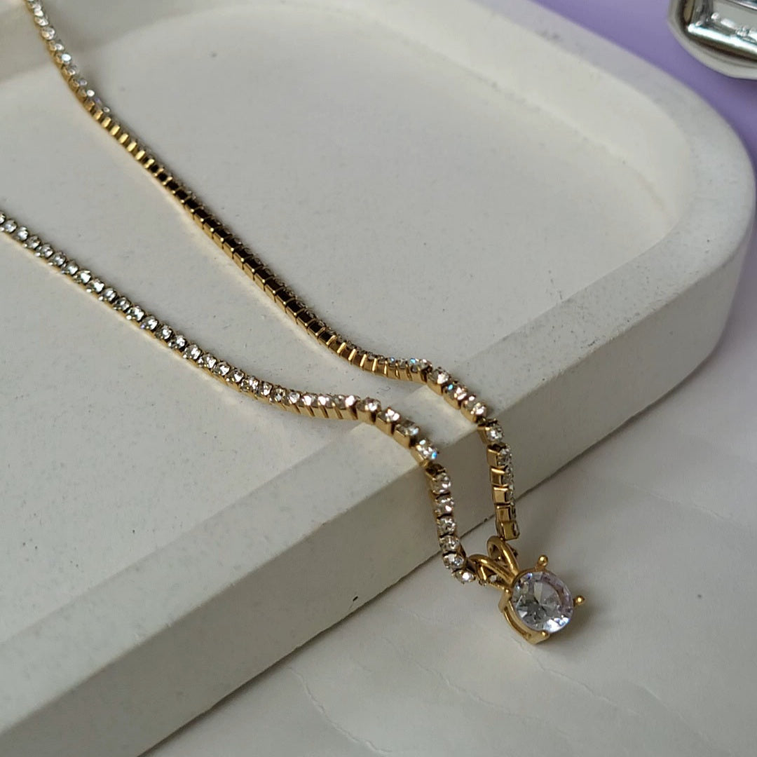 Shiney necklace