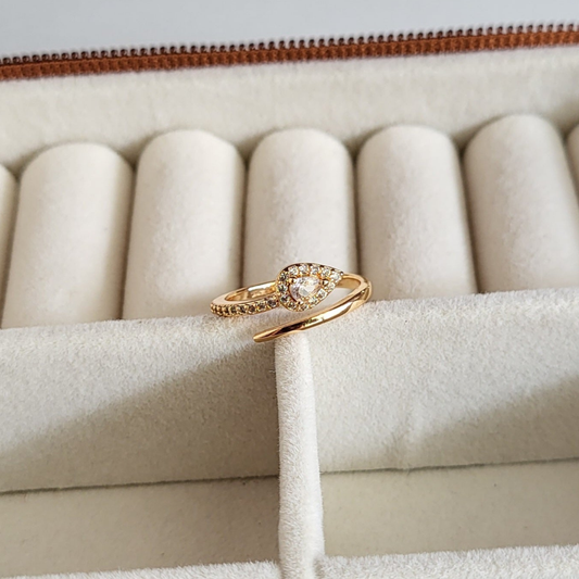 Leela ring