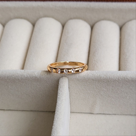 Tina ring