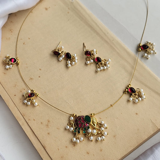 Elephant invisible necklace