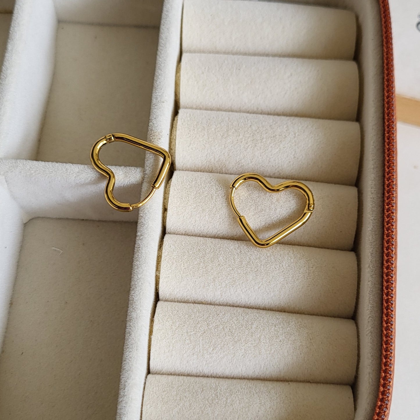 Gold heart hoops