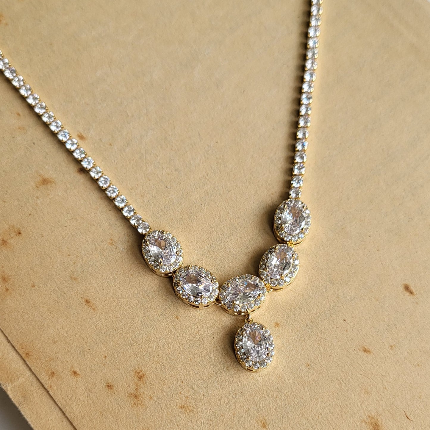 Alia necklace