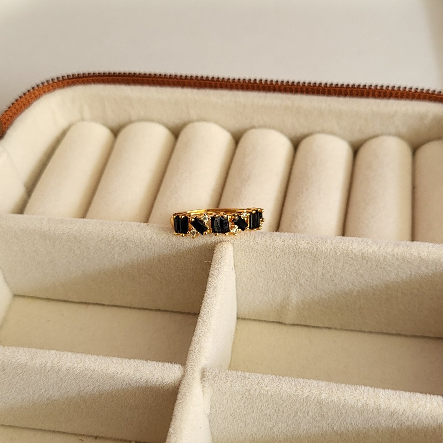 Avni ring