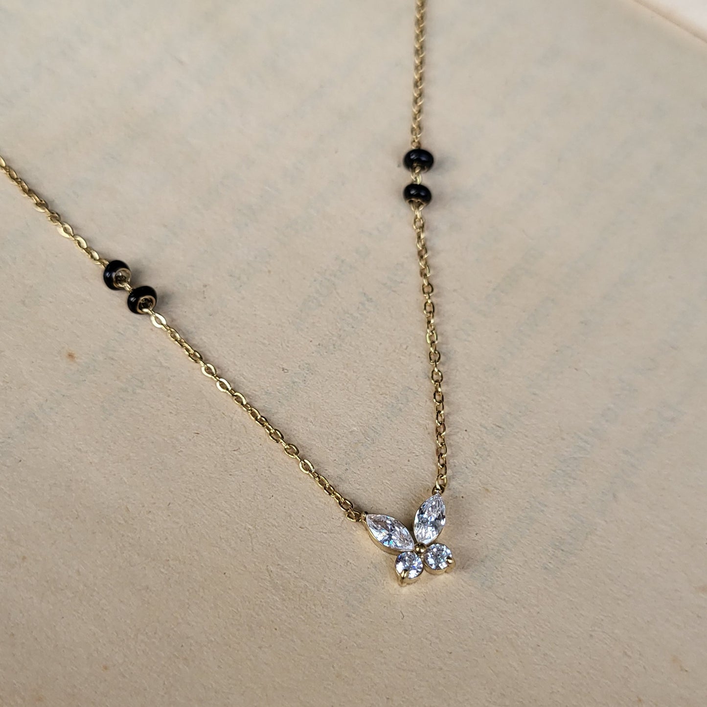 Iva mangalsutra