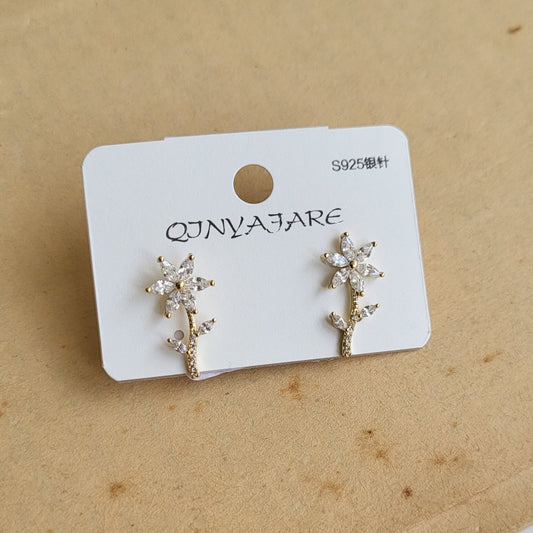 Flower studs