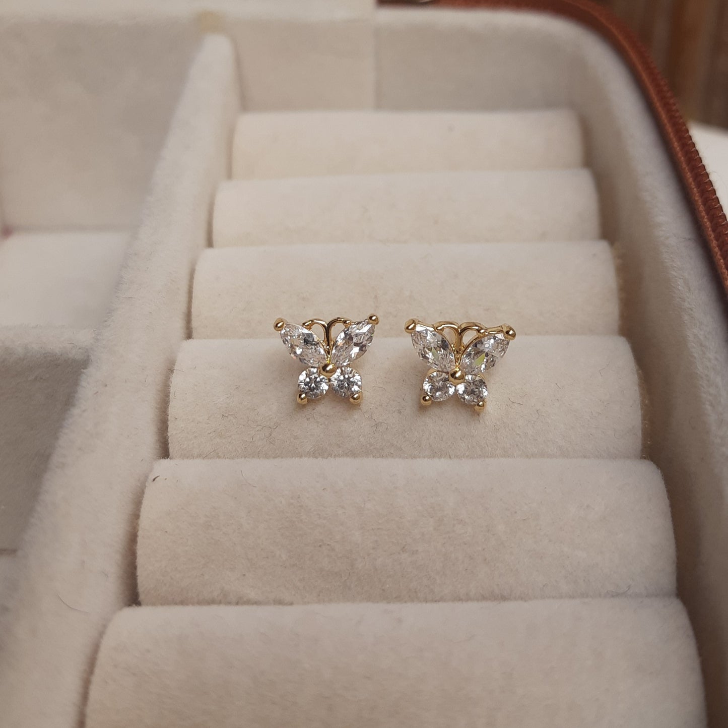 BUTTERFLY Studs