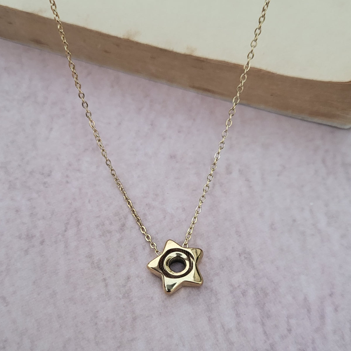 Star Pendant chain