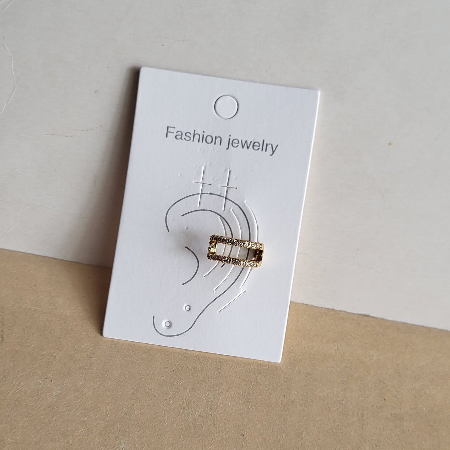 Claudia earclips (Pair)