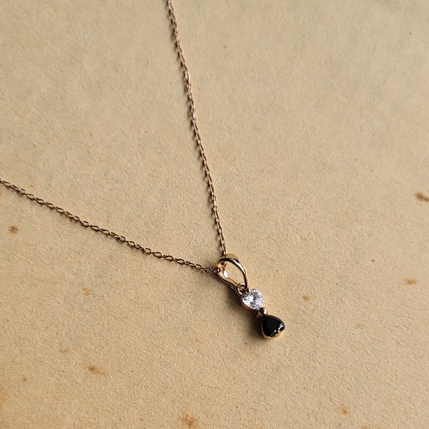 Bow pendent chain