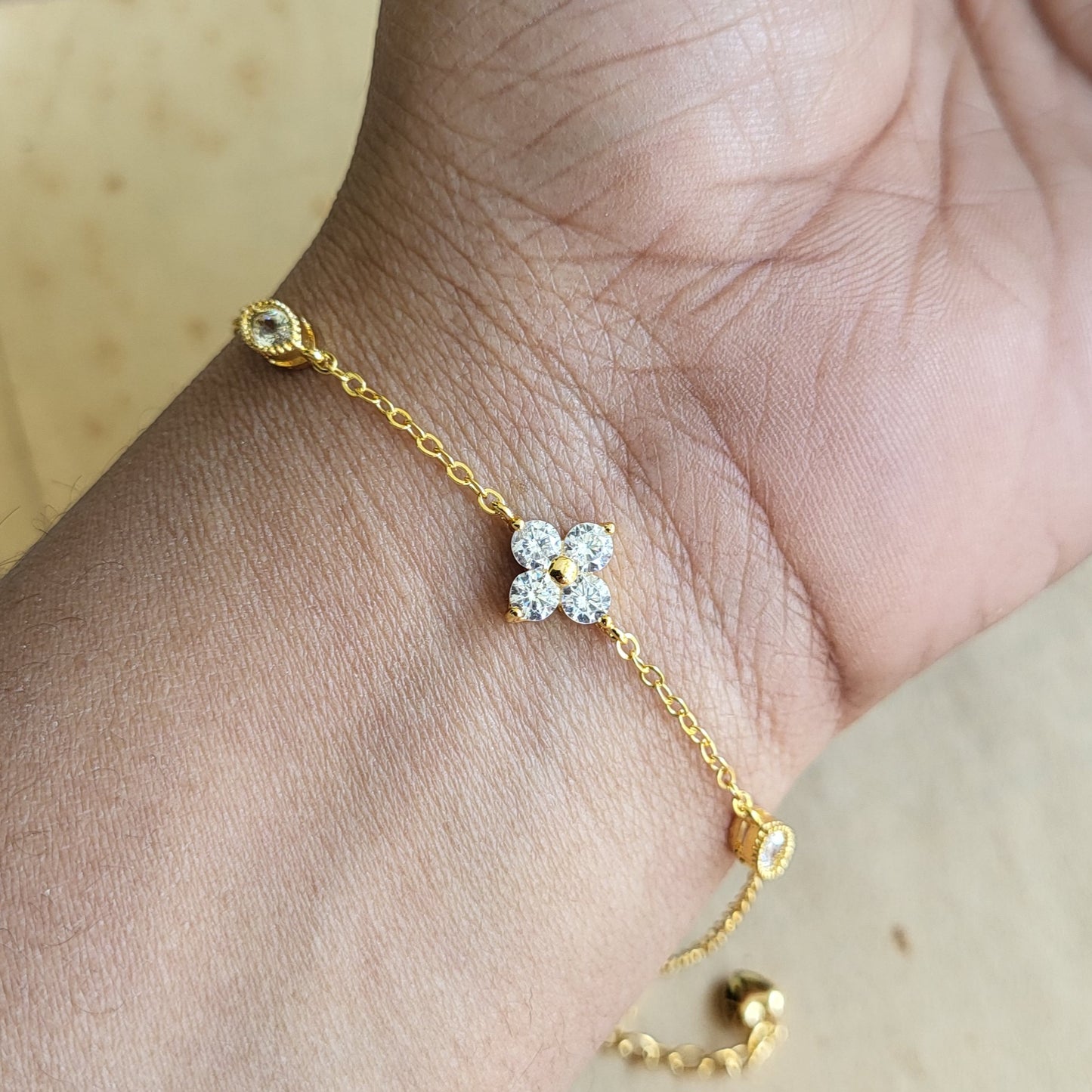Clover bracelet