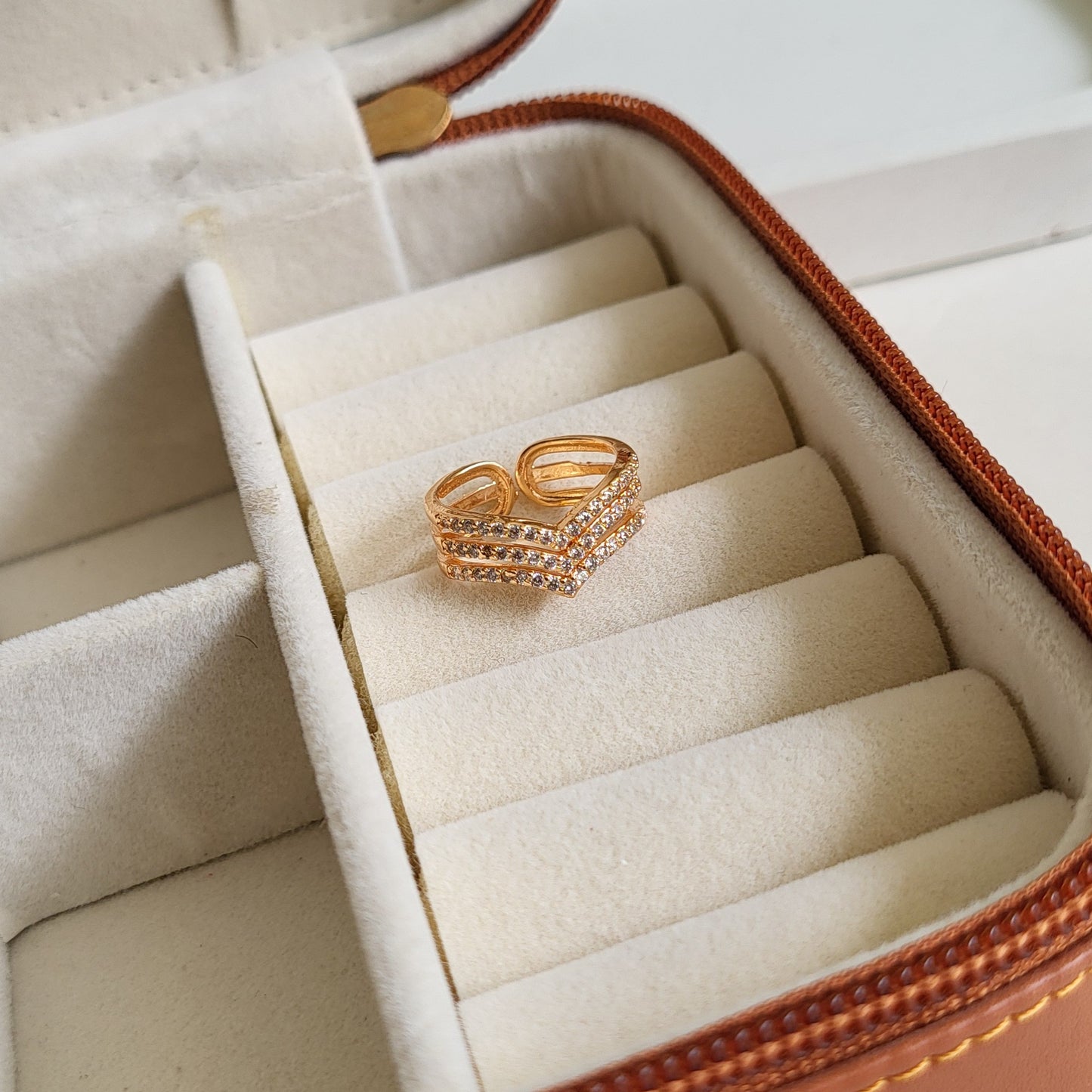 Maya ring