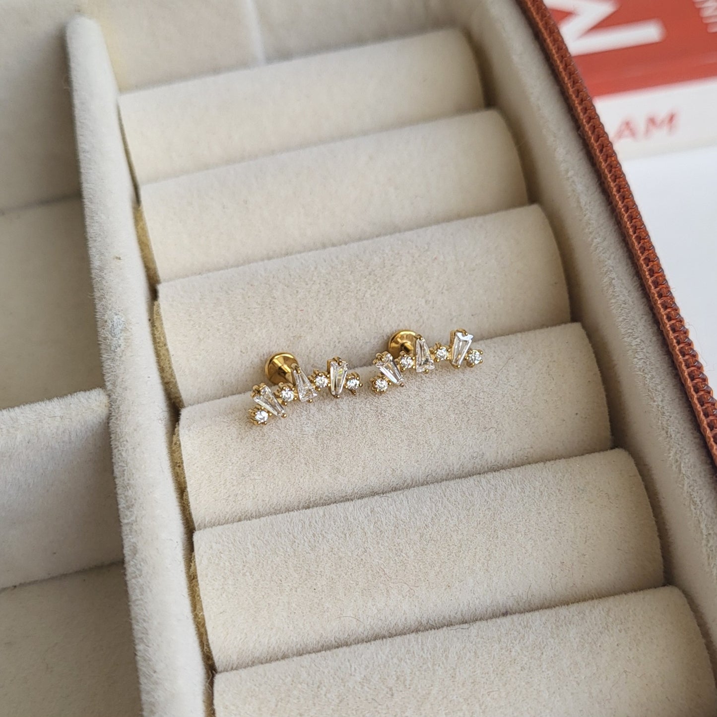 Zoe flat screwback studs