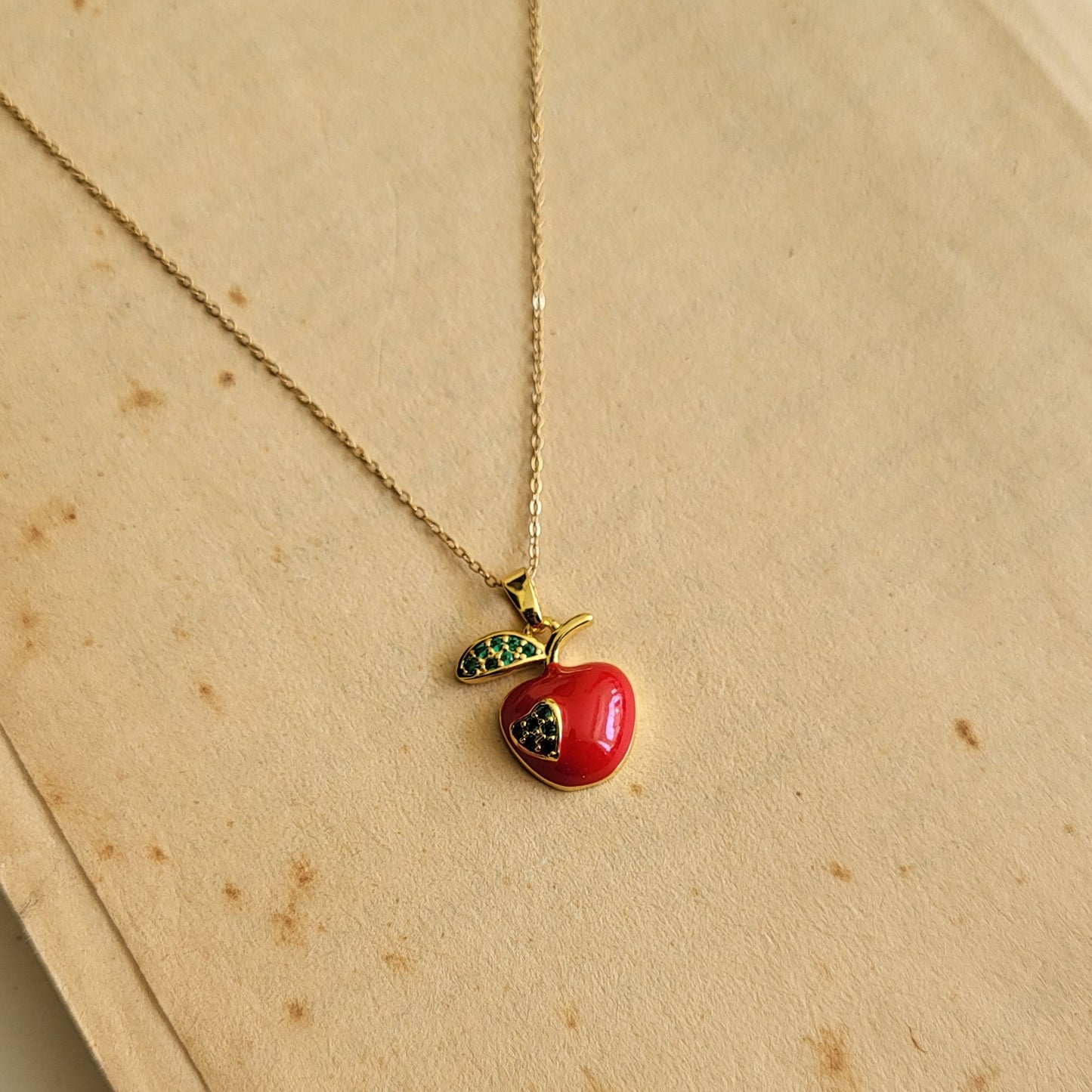 Apple pendant chain