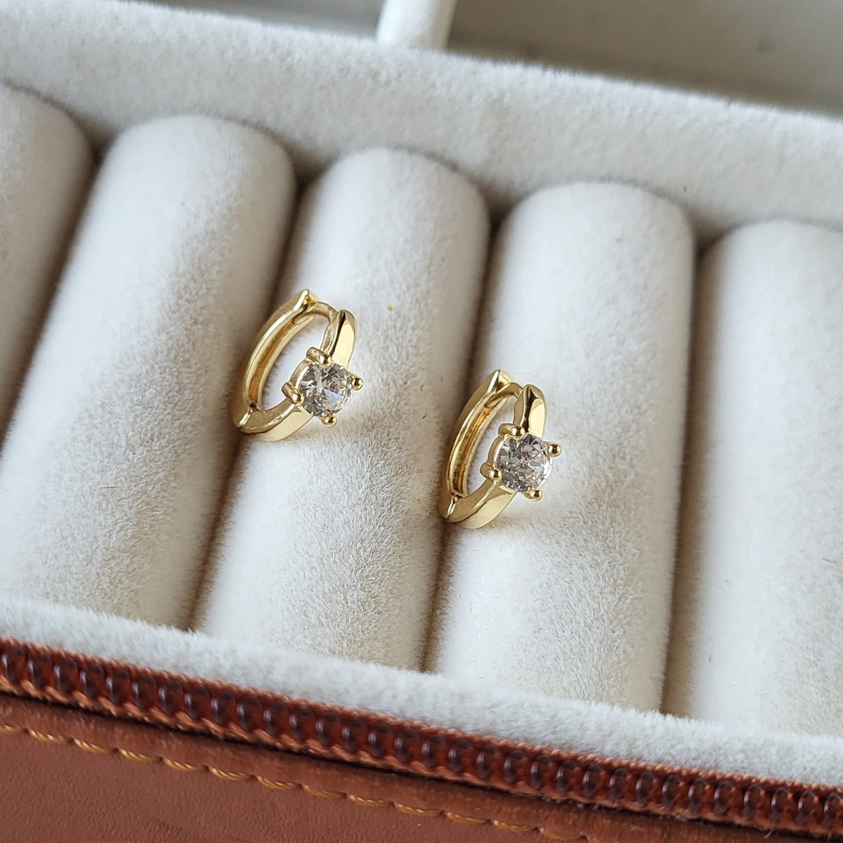 Cleo mini hoops