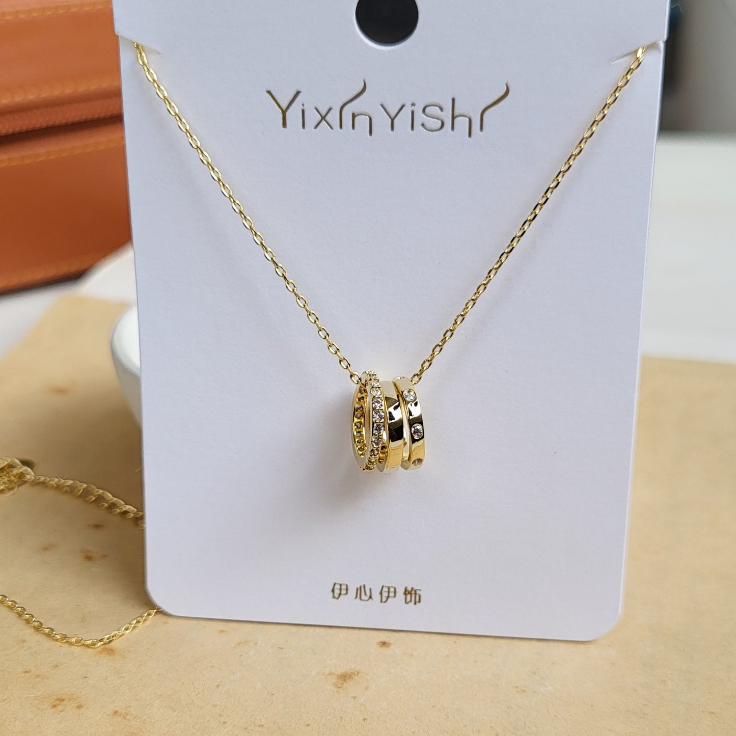 Besties necklace