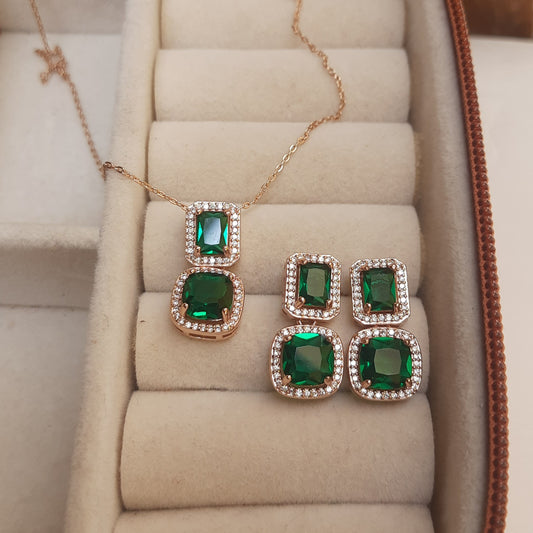 CLAUDIA Pendant chain (Emerald green)
