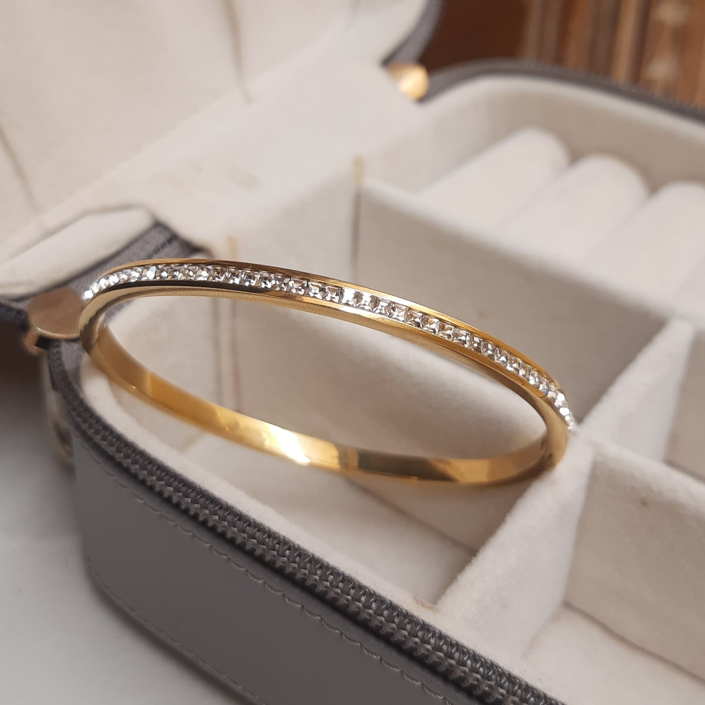 BLING Sleek BAND 1(haripriya)