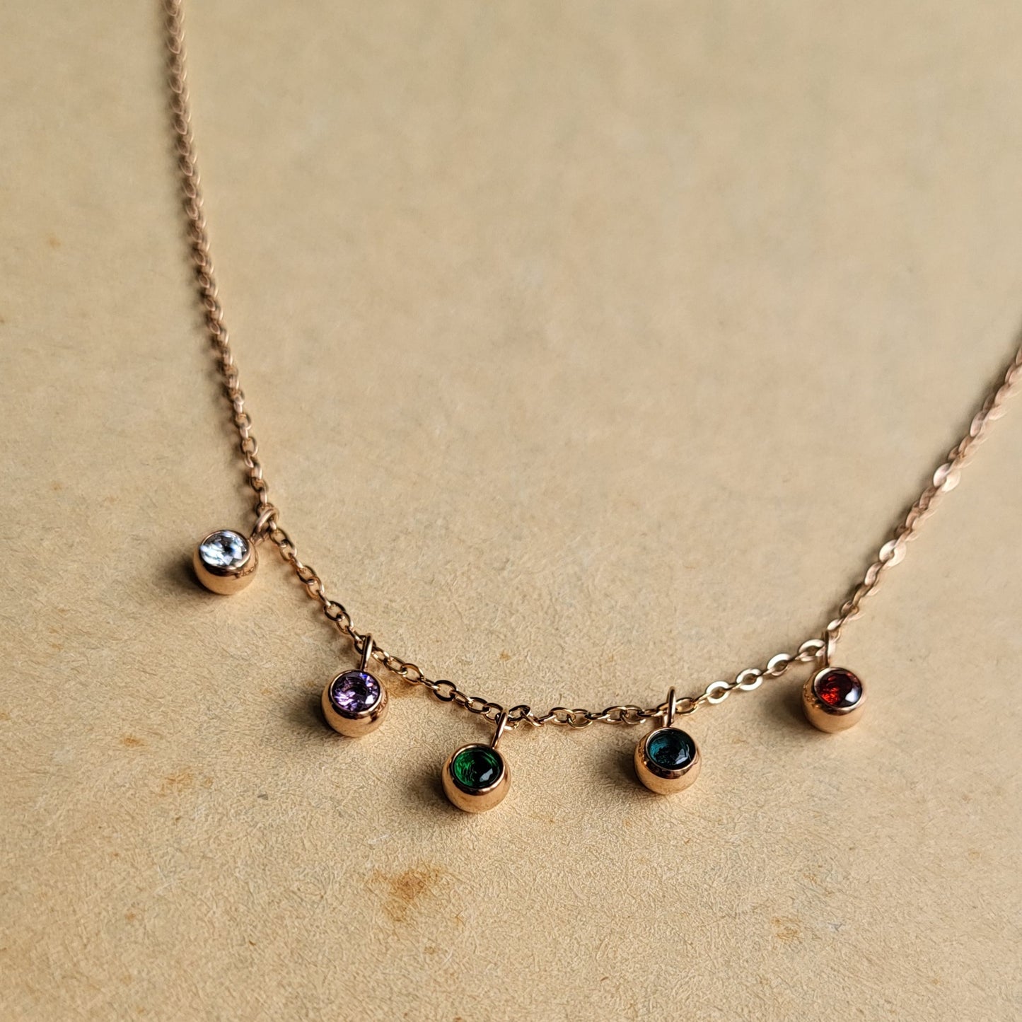 Color droplets necklace