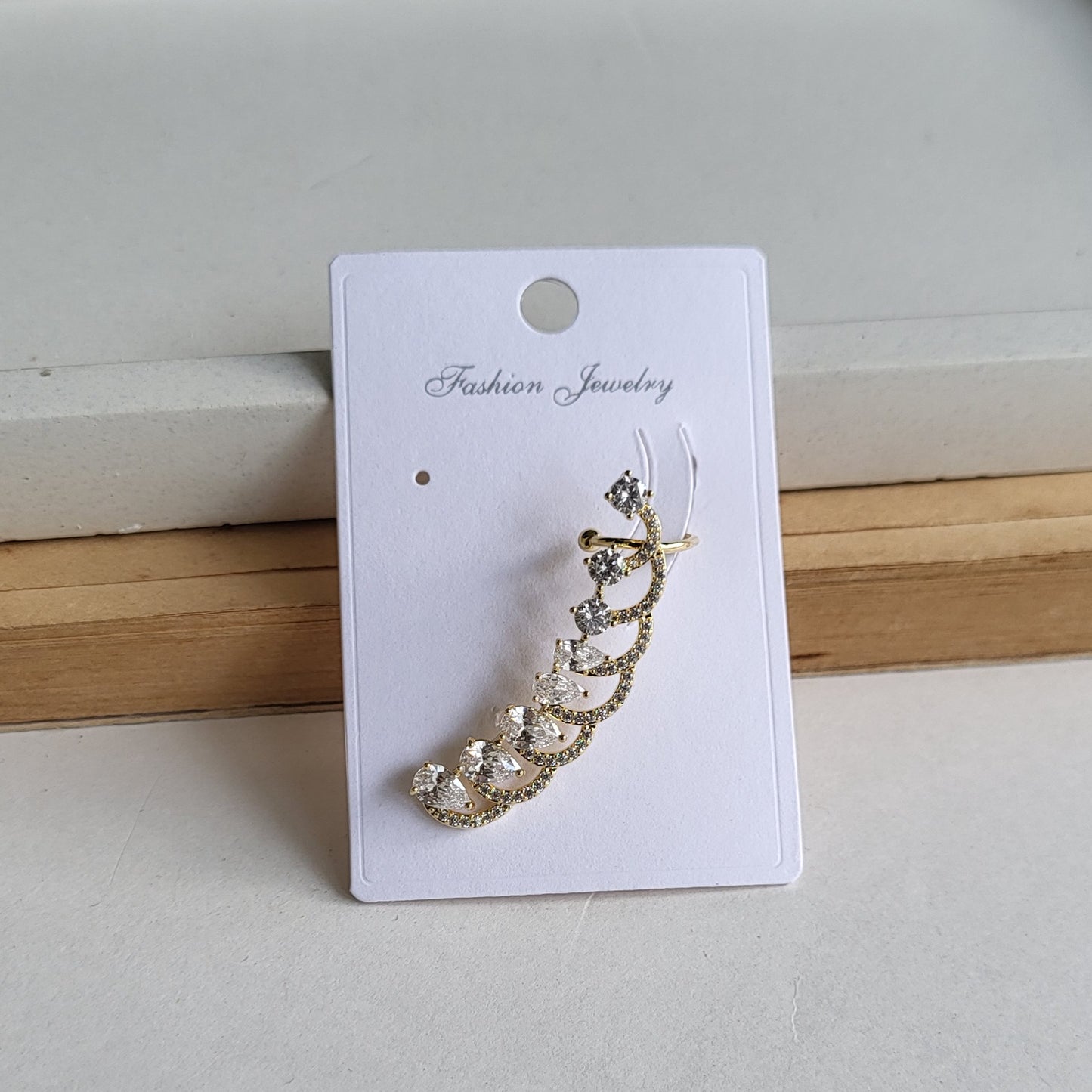 Wave earcuff (Left ear only)