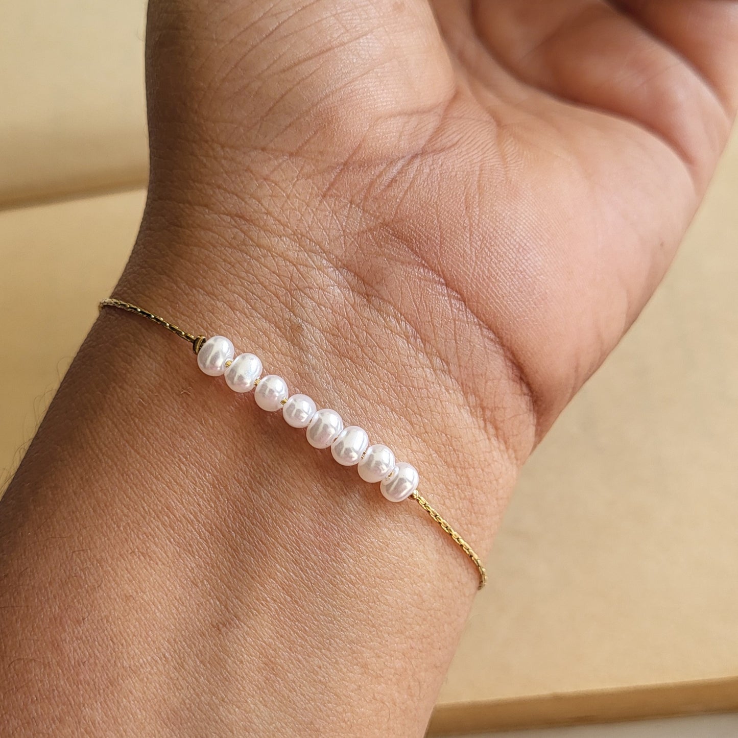 Pearl bracelet (Navya)