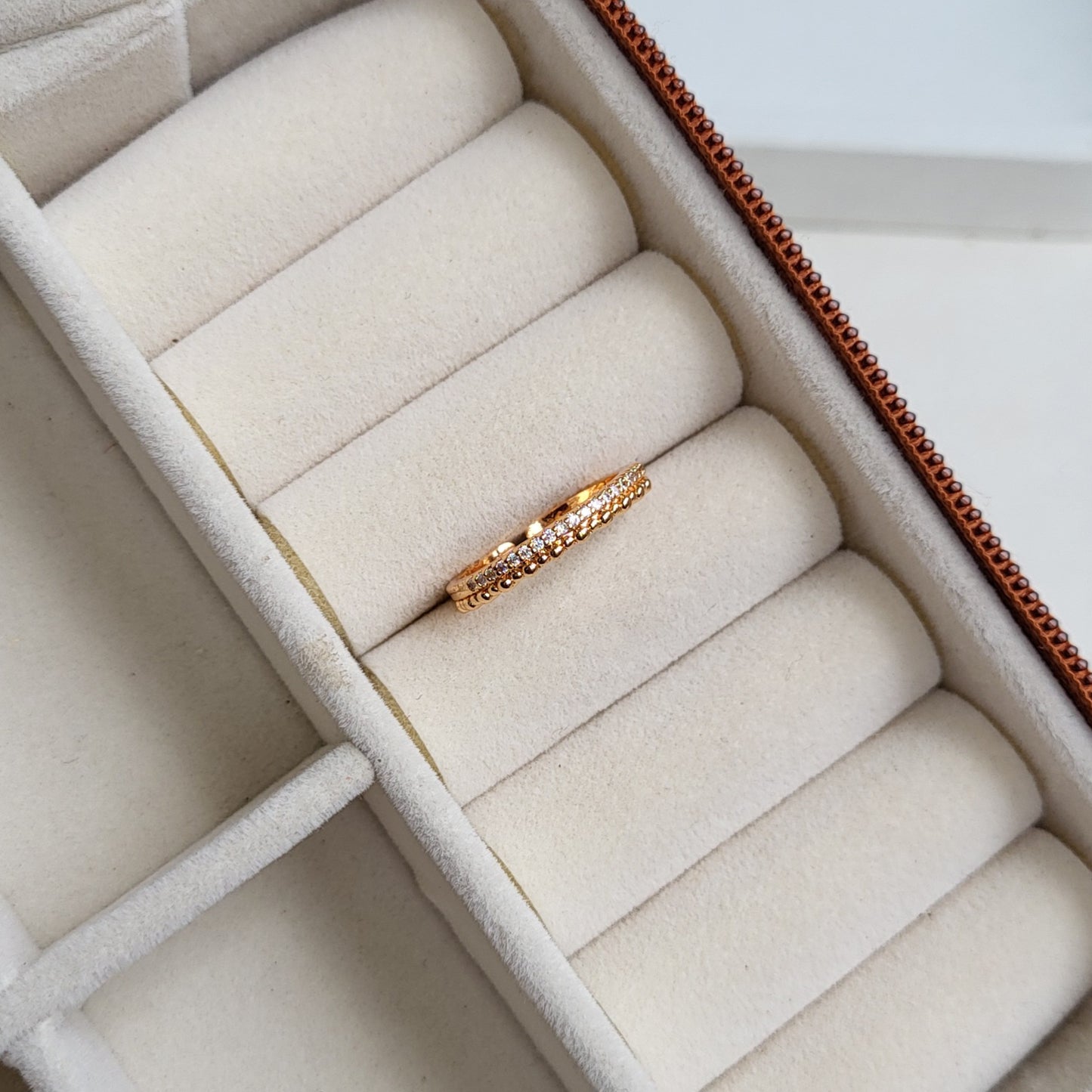 Veda ring