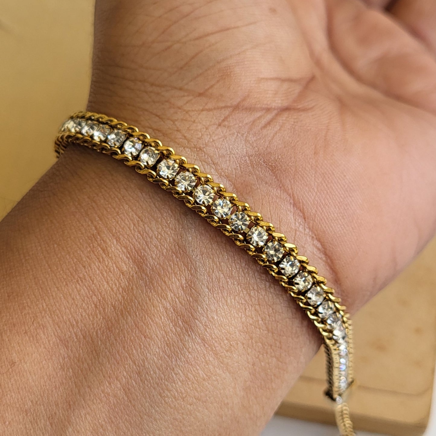 GOLDIE dainty bracelet