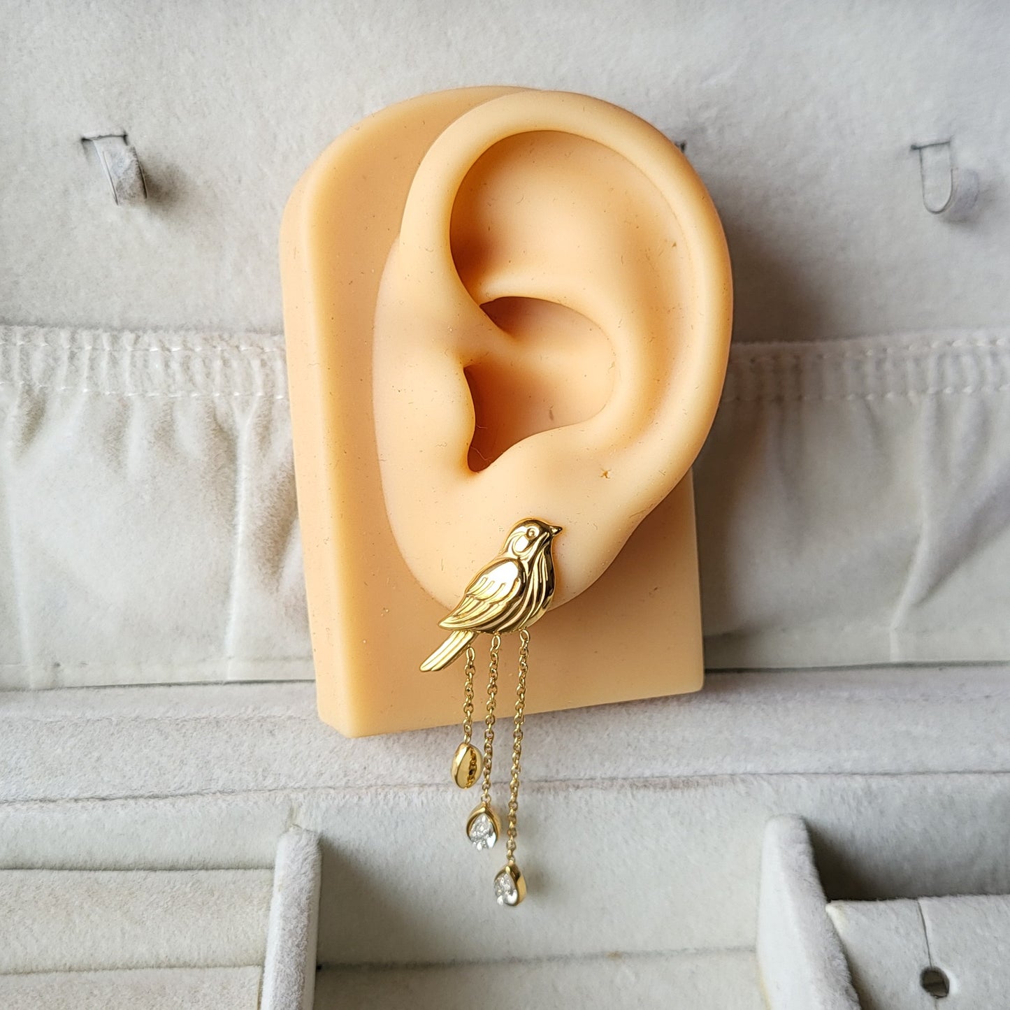Bird drops studs