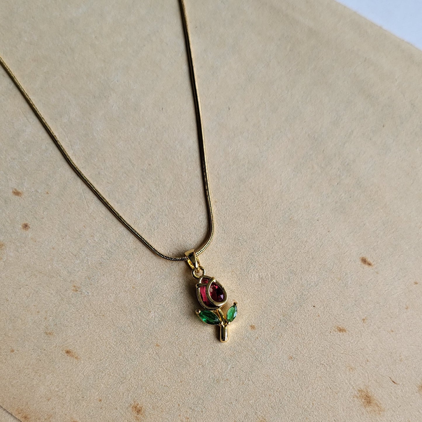 Tulip pendant chain