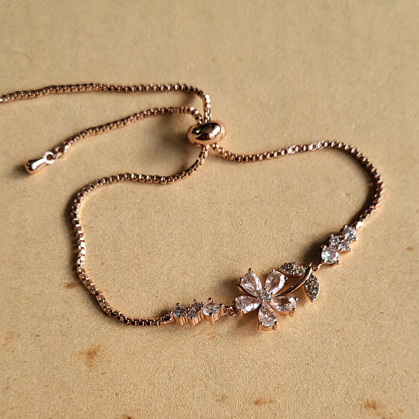 Daisy bracelet