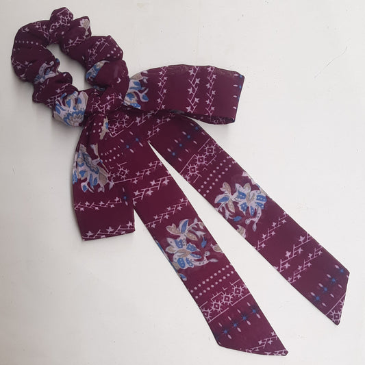 Megan - Maroon scrunchie