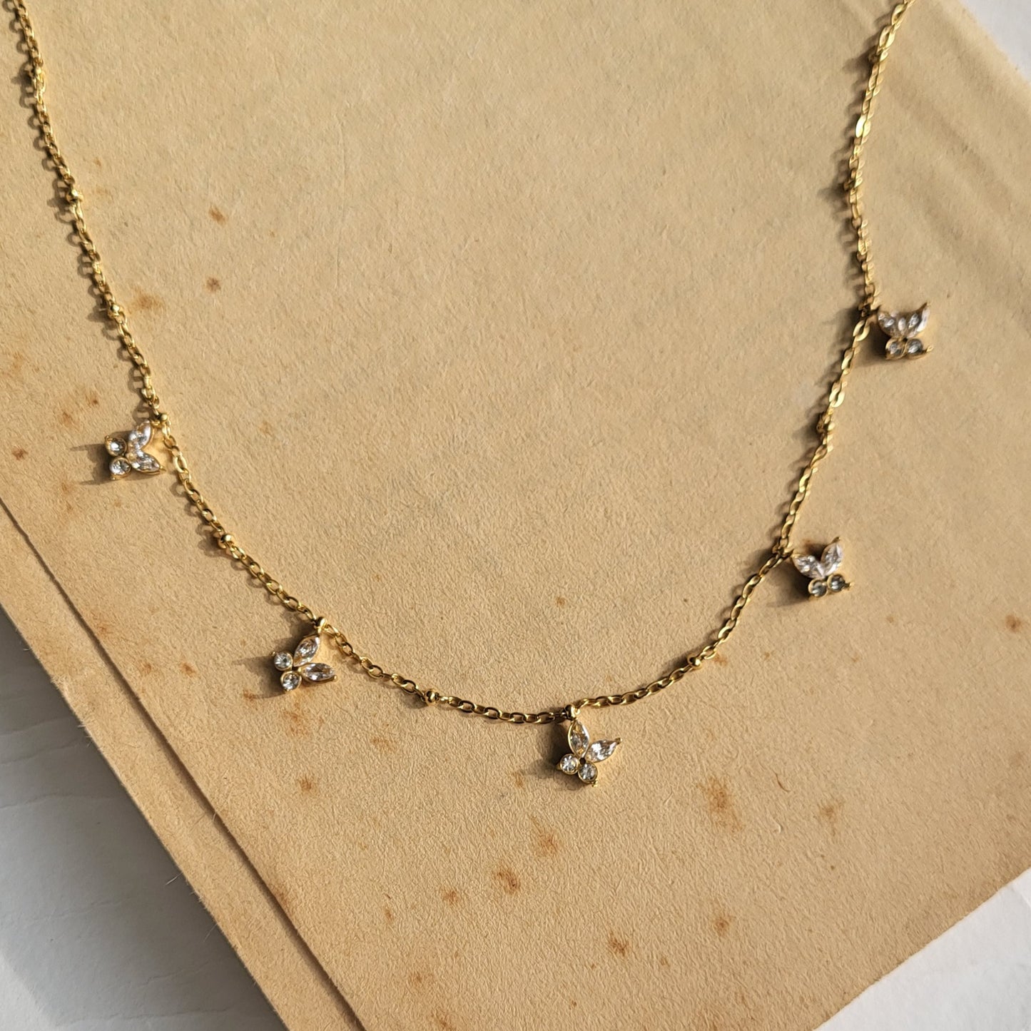 Iva drops necklace