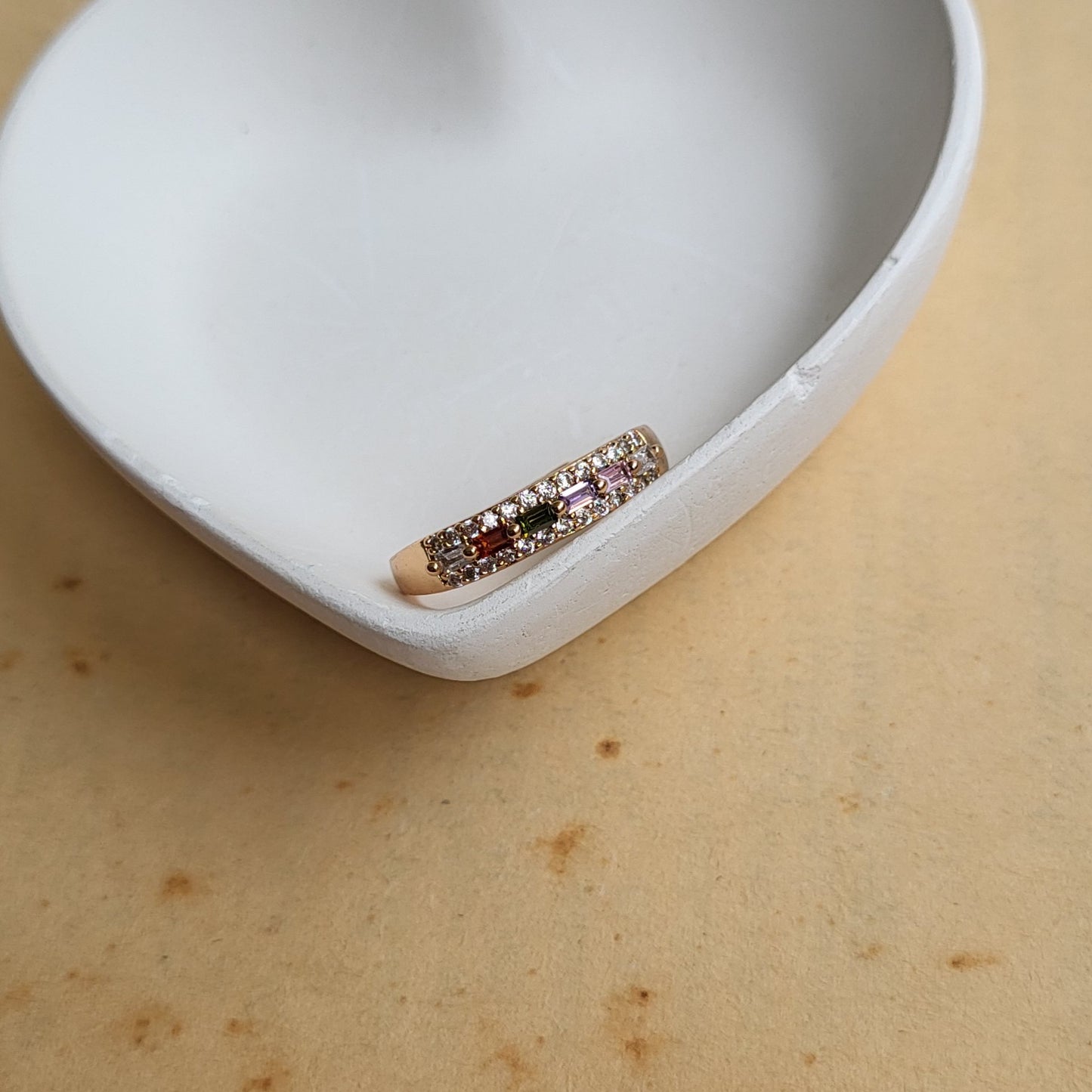 Color cora ring