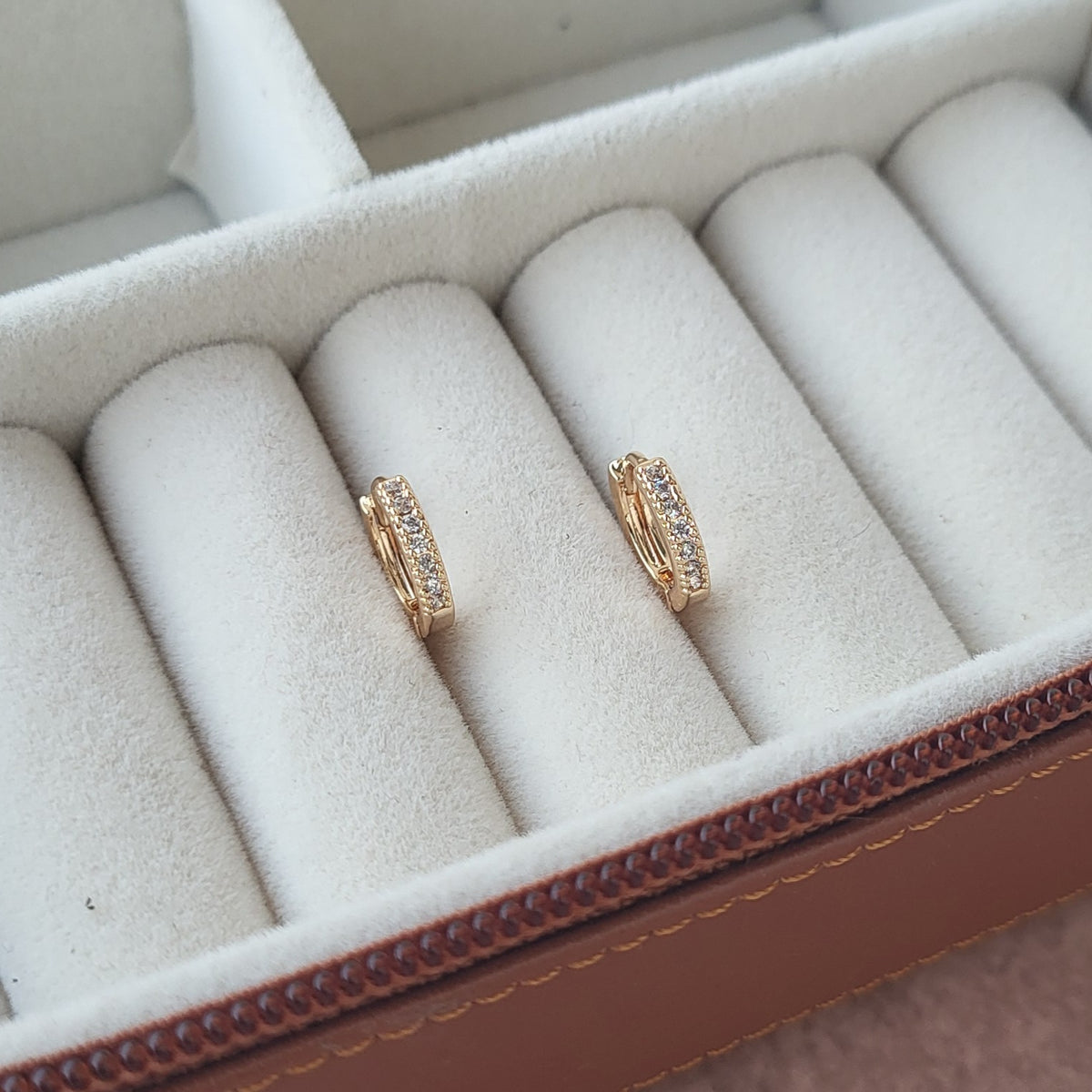 Jane mini hoops