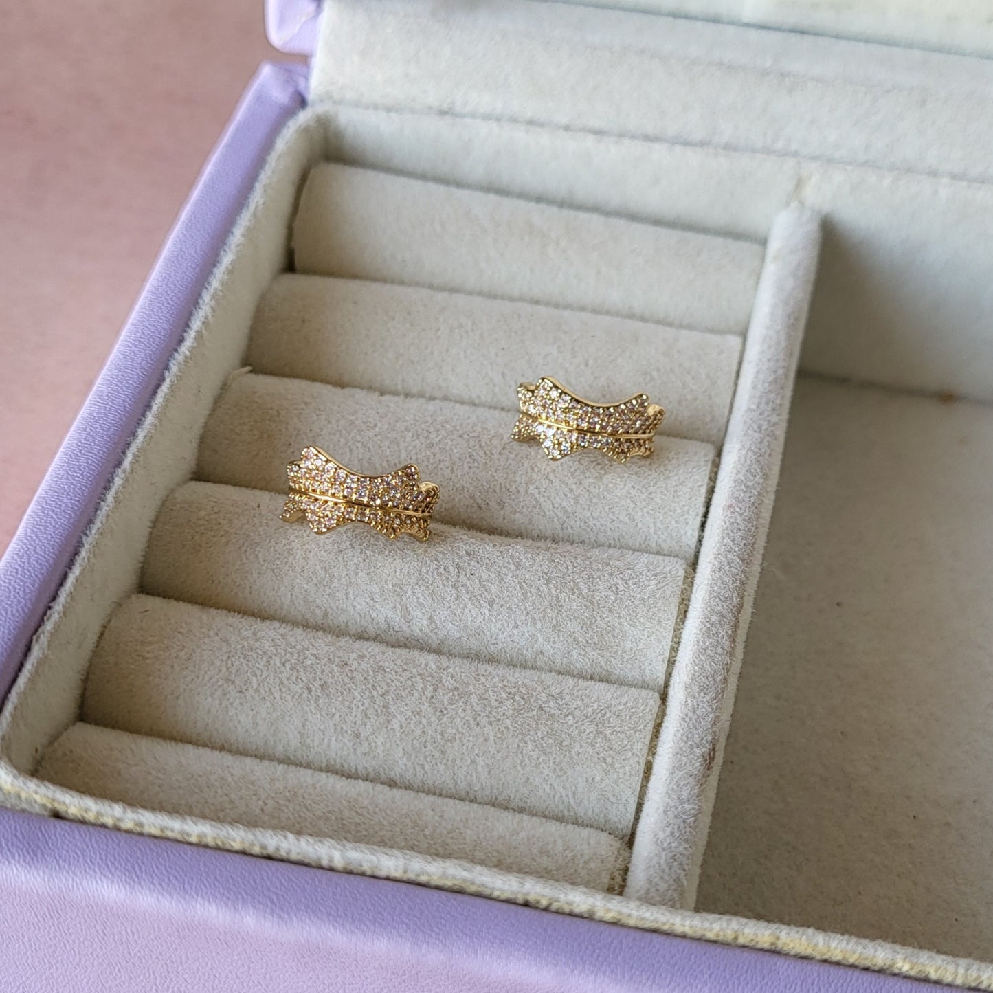 Wave earcuff
