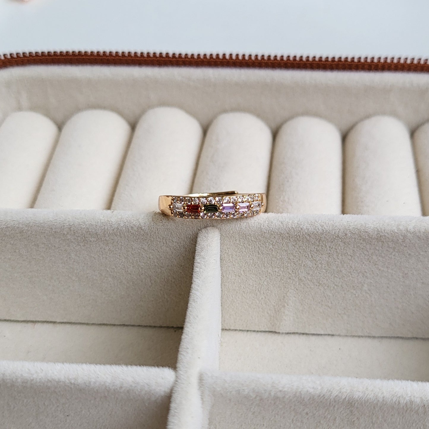 Color cora ring