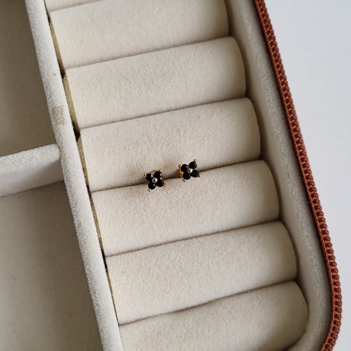 Belle studs(ball screw)