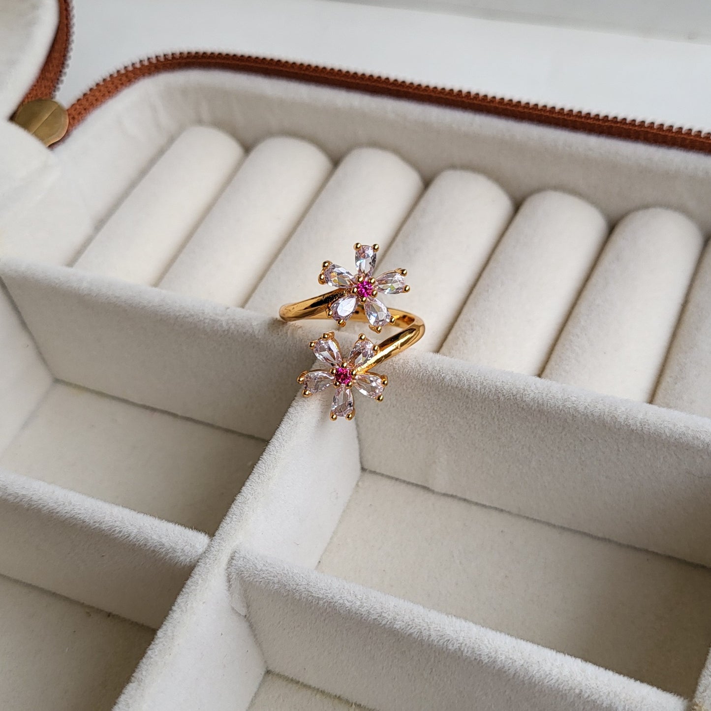 Daisy ring (ruby)