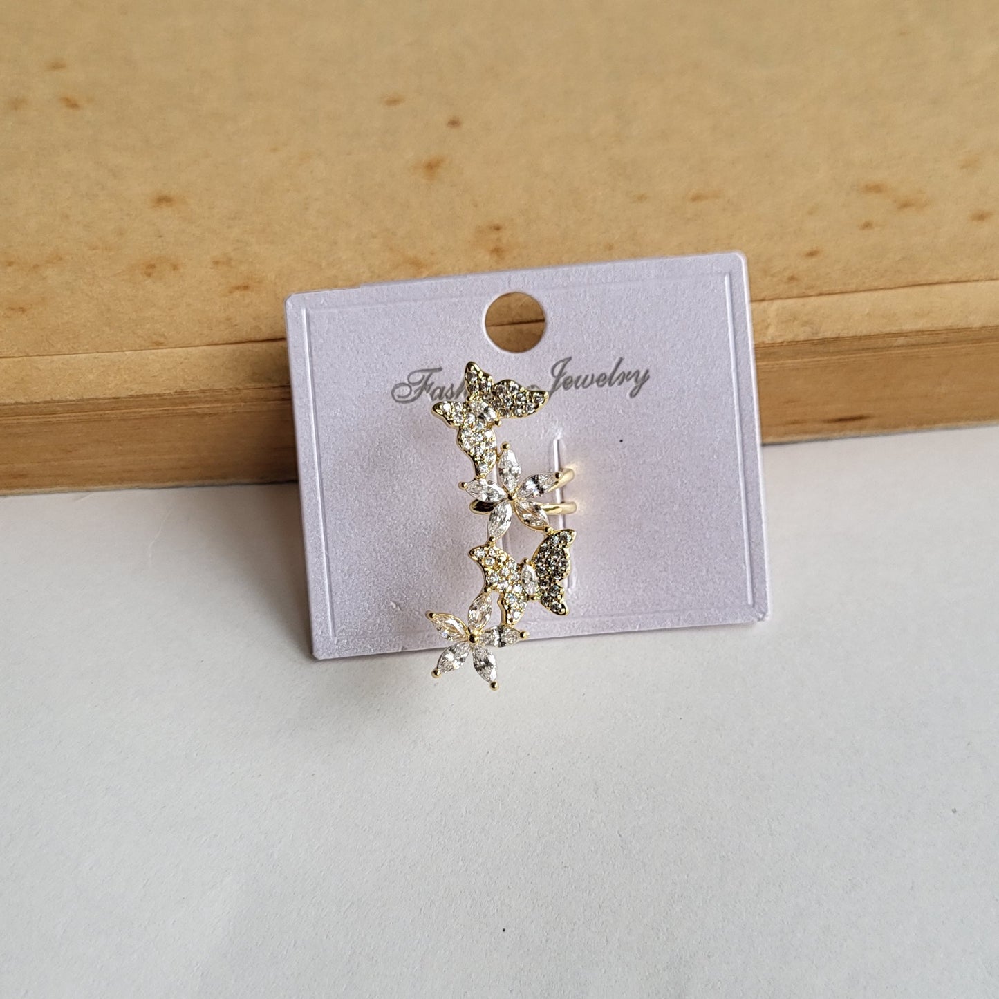 Thithli earcuff (one side)