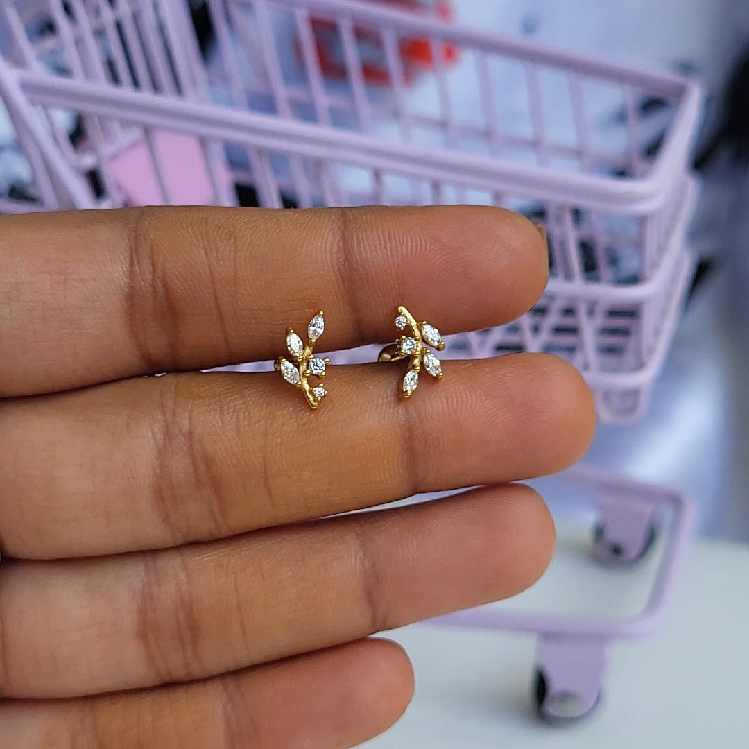 Maple flat screwback studs