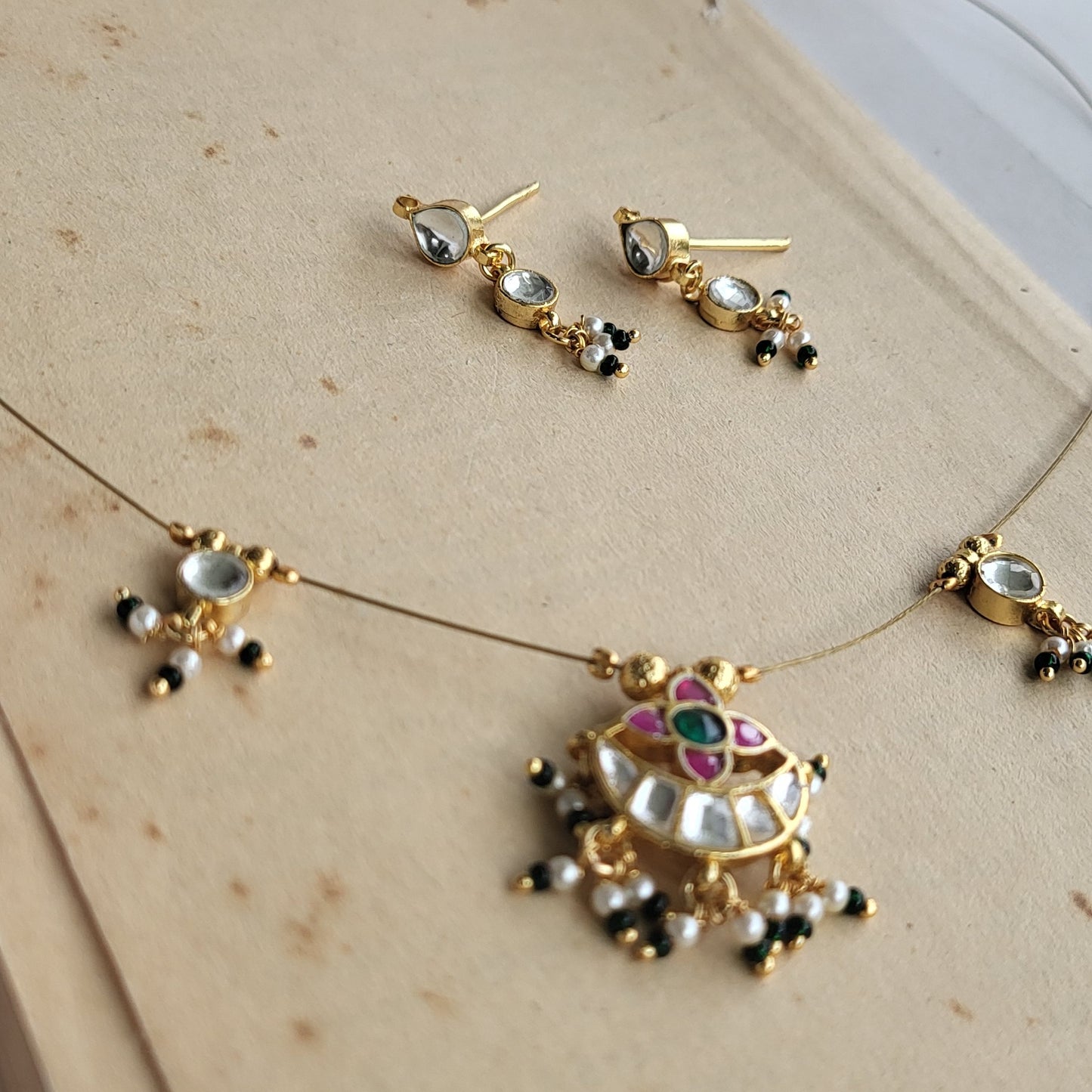 Chandini invisible necklace