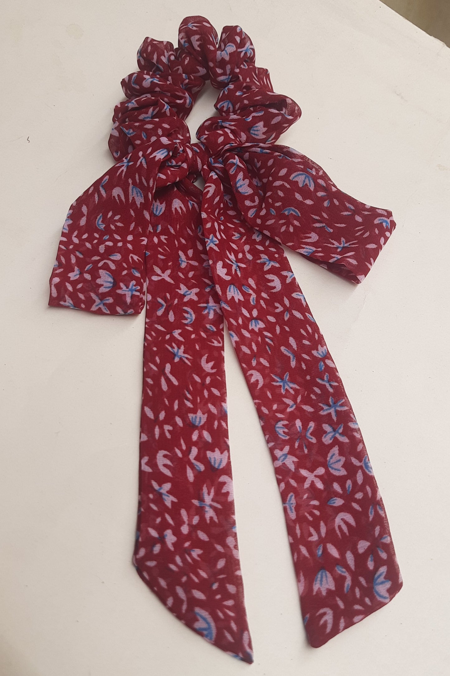 Daisy floral scrunchies