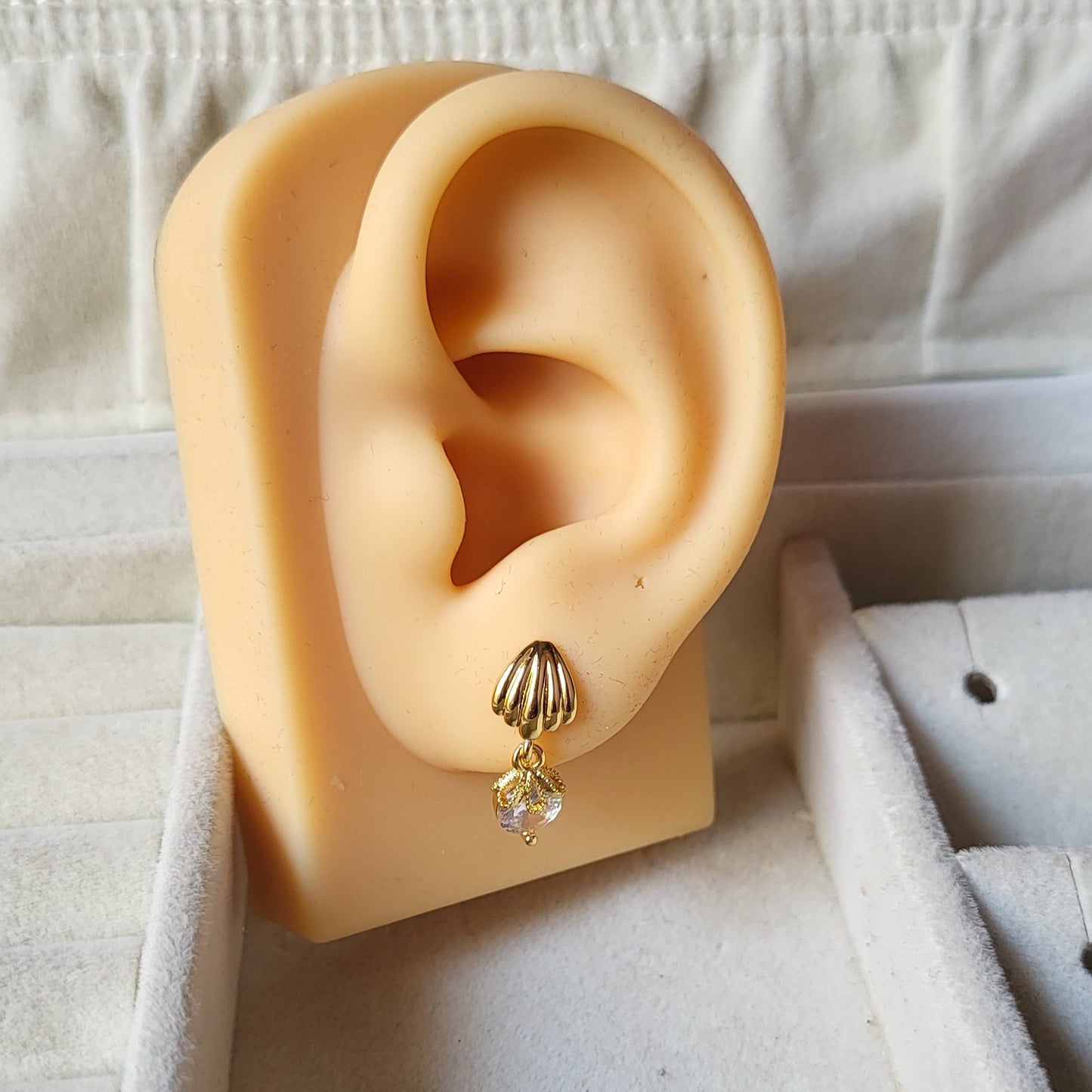 Shell drop studs