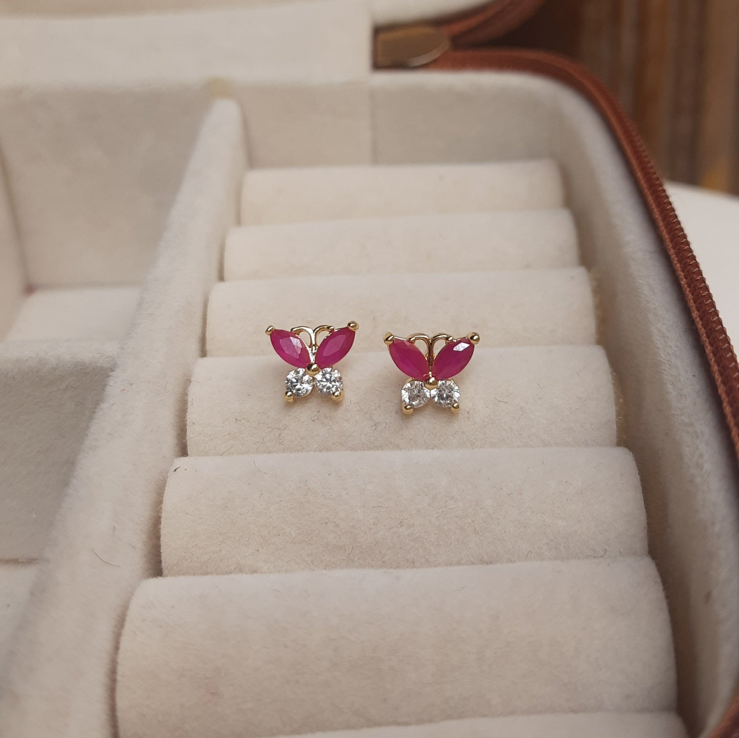 BUTTERFLY Studs