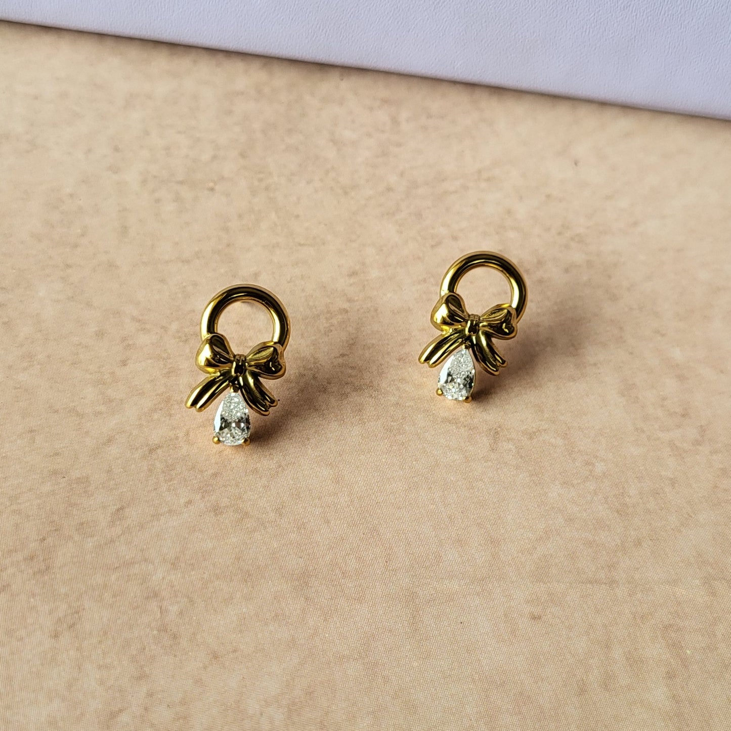 Bow drop studs