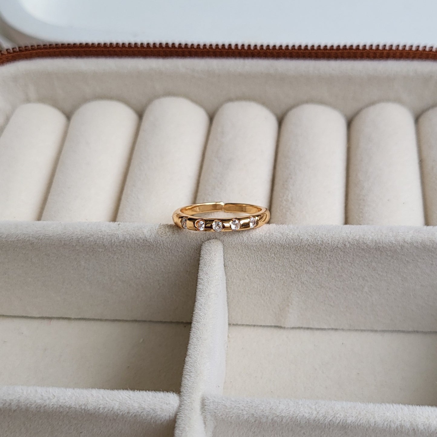 Tina ring